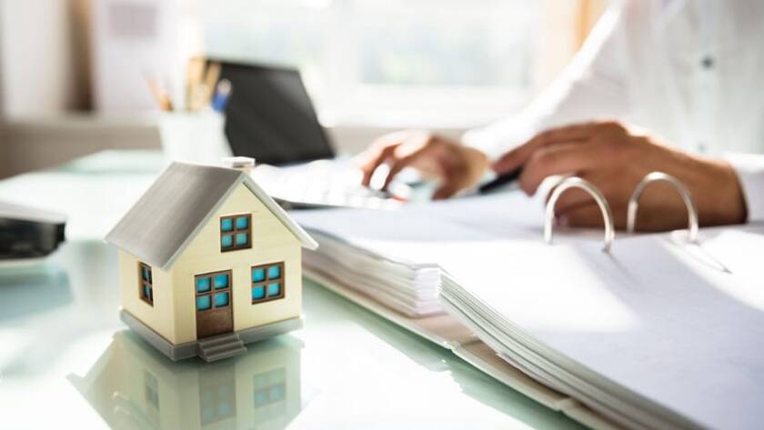 Τι άλλαξε από την 1η Ιανουαρίου για την πώληση ακινήτου οφειλέτη πριν τον πλειστηριασμό. Πηγή από mononews.